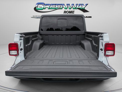 New 2025 Jeep Gladiator Sport image 9