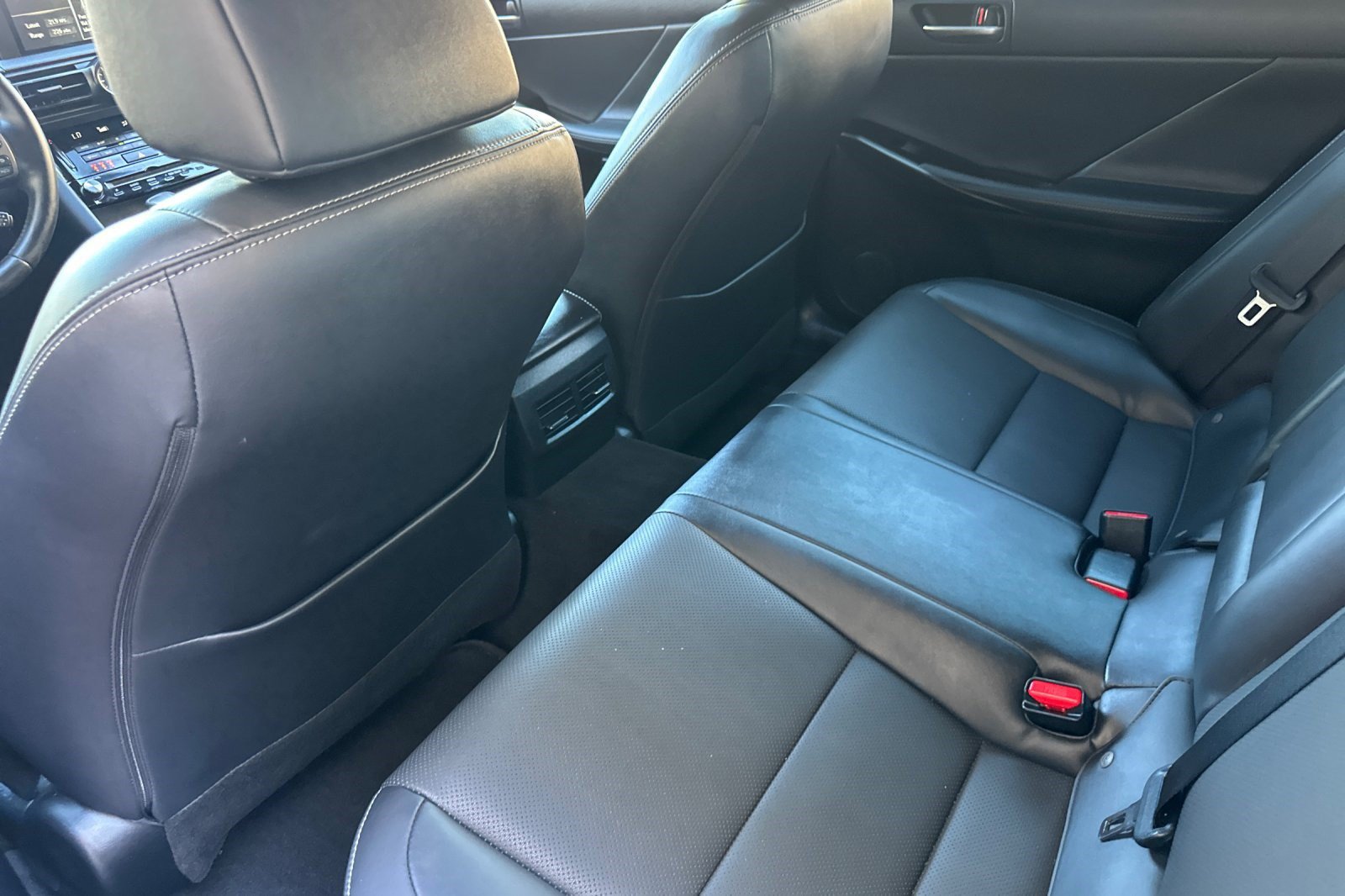 Used 2024 Lexus IS 300 F Sport RWD image 26