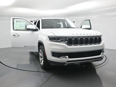 Used 2022 Jeep Wagoneer Series II image 31