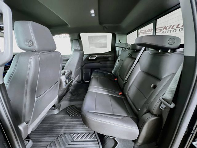 Used 2026 Chevrolet Silverado 1500 LTZ AWD/4WD image 24
