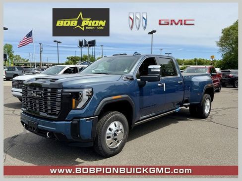 New 2026 GMC Sierra 3500 Denali Ultimate w/ LPO, Black Badging Package AWD/4WD image 1