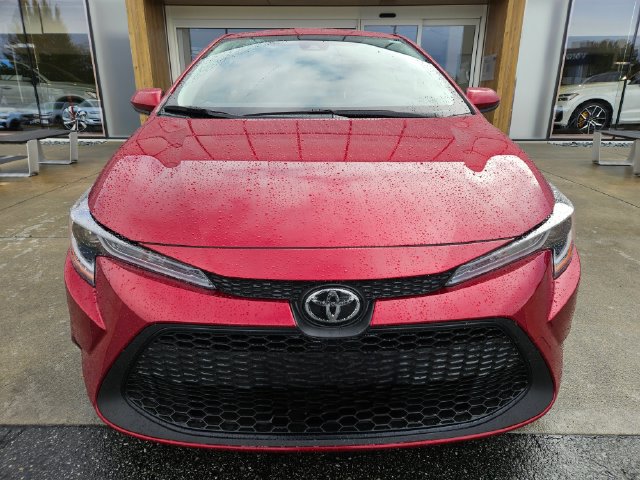 Used 2022 Toyota Corolla LE FWD image 2