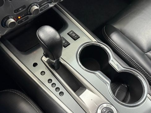 Used 2018 Nissan Pathfinder SL w/ Midnight Edition Package image 27