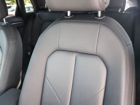 Certified 2025 Audi Q3 2.0T Premium w/ Convenience Package AWD/4WD image 28