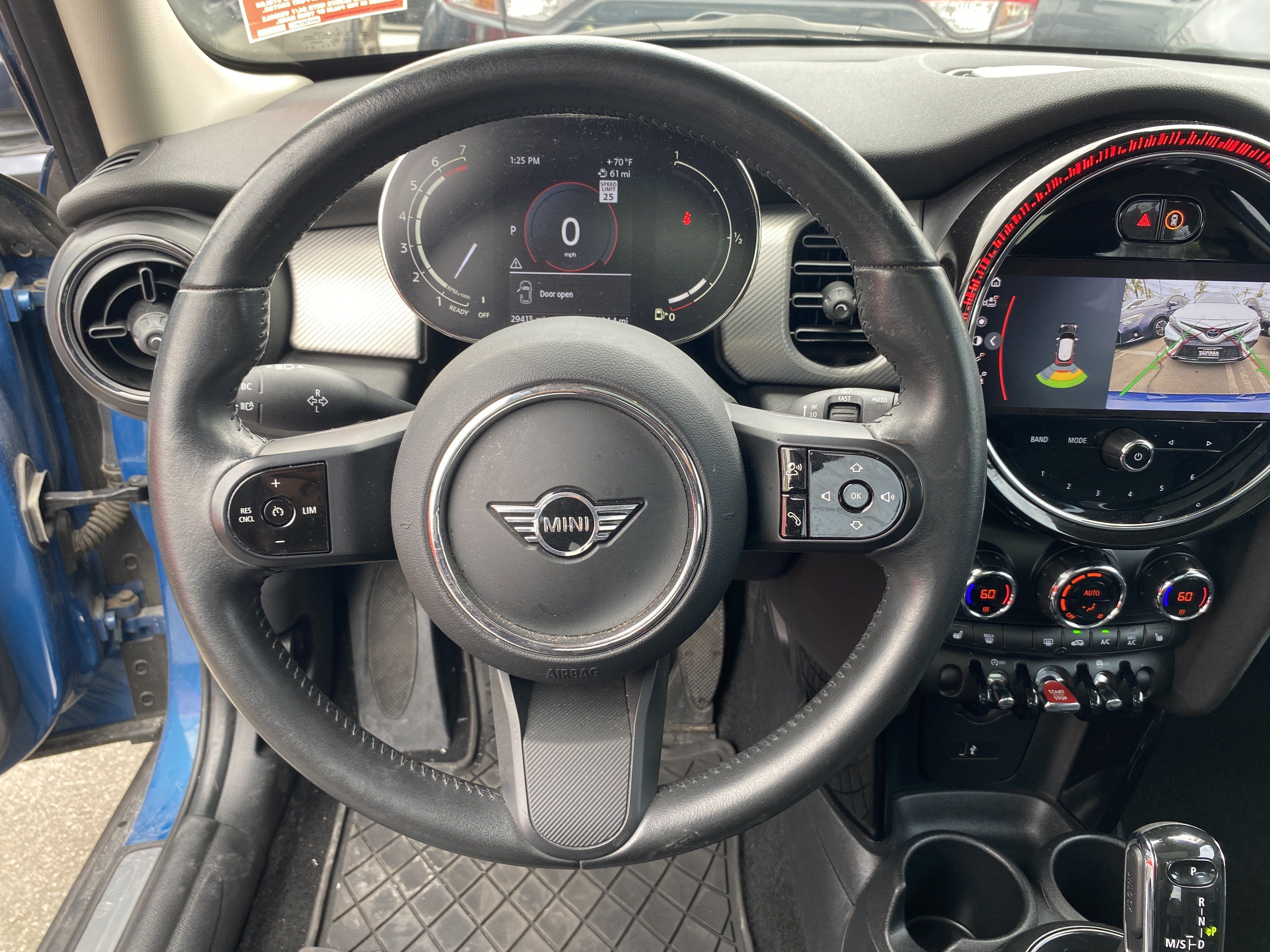 Used 2024 MINI Cooper 4-Door Hardtop FWD image 13