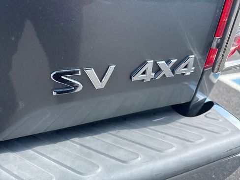 Used 2017 Nissan Frontier SV image 7