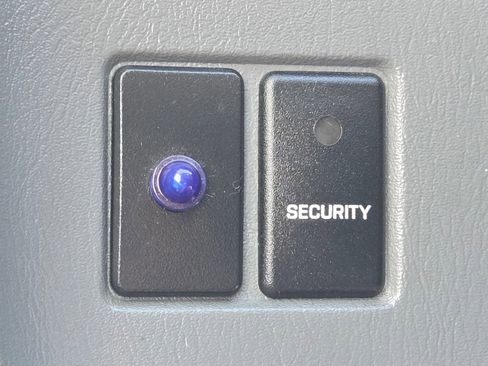 Used 2004 Nissan Xterra XE RWD image 28