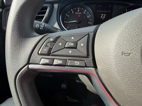 Used 2018 Nissan Rogue S FWD image 18