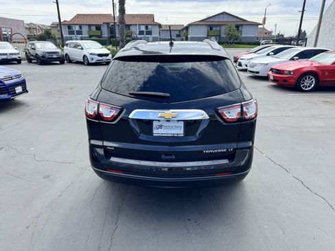 Used 2015 Chevrolet Traverse LT w/ Traveler's Package AWD/4WD image 4