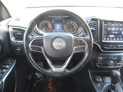 Used 2021 Jeep Cherokee Latitude Lux w/ Comfort/Convenience Group image 13