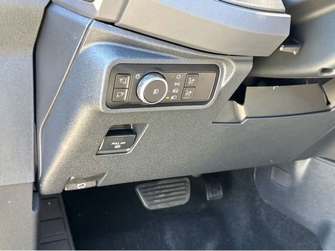 New 2025 Ford Bronco Badlands image 35