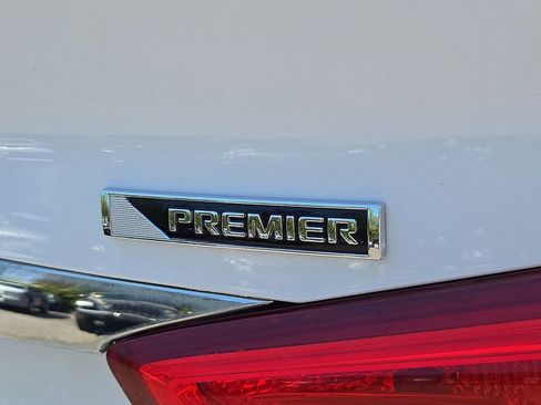 Used 2017 Chevrolet Impala Premier w/ Enhanced Convenience Package FWD image 29