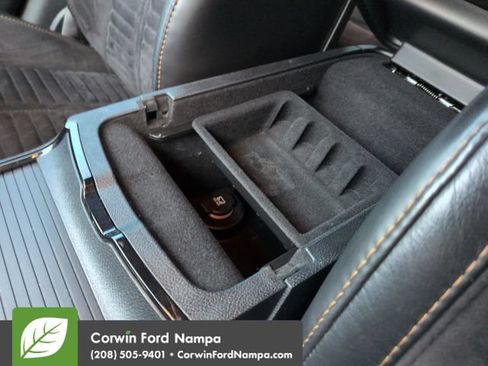 Used 2017 Dodge Charger R/T RWD image 19