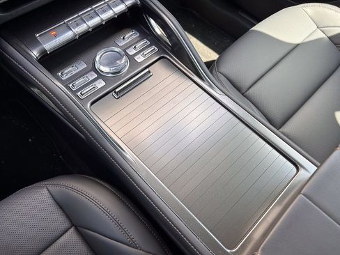New 2026 Lincoln Nautilus Premier AWD/4WD image 25
