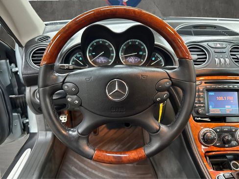 Used 2004 Mercedes-Benz SL 500 w/ AMG Sport Pkg image 33