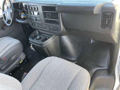 New 2025 GMC Savana 2500 Extended w/ Driver Convenience Package RWD image 28
