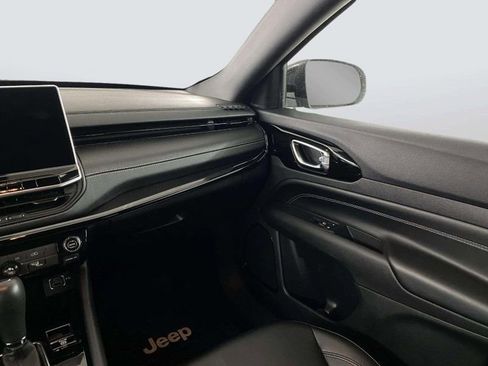 Used 2022 Jeep Compass Altitude image 22