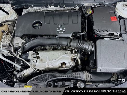 Used 2021 Mercedes-Benz GLB 250 4MATIC image 30