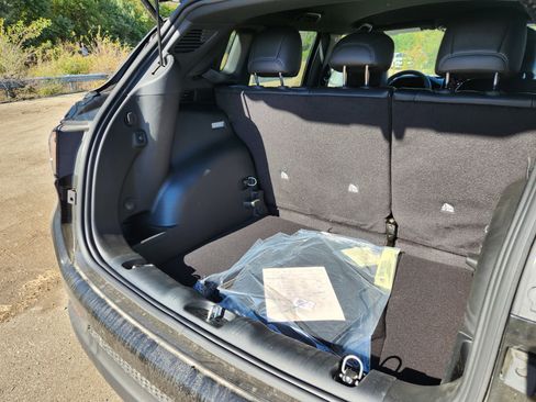 New 2026 Jeep Compass Limited image 19