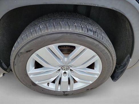 Used 2019 Volkswagen Atlas SE FWD image 10