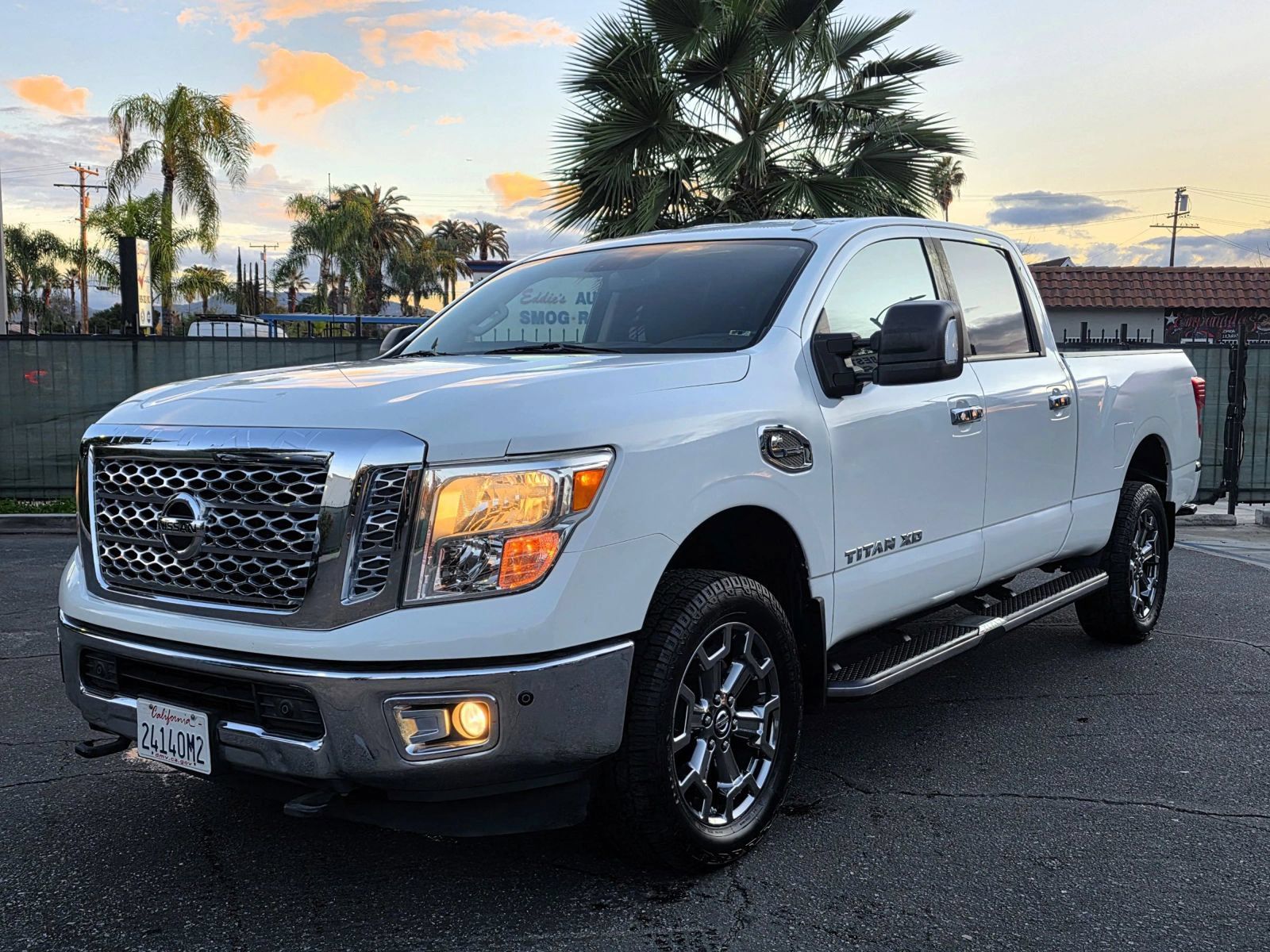 Used 2017 Nissan Titan SV AWD/4WD image 1