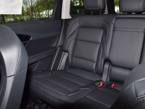 New 2026 Lincoln Nautilus Premier w/ Jet Appearance Package AWD/4WD image 26