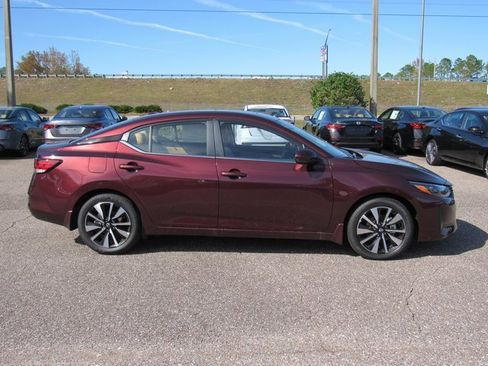 New 2025 Nissan Sentra SV image 2
