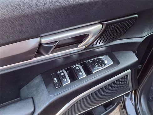 Used 2023 Kia Telluride S w/ S Sunroof Package image 18