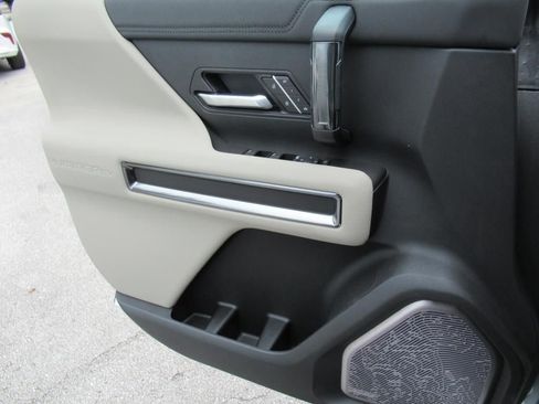 New 2026 GMC Hummer EV SUV image 27