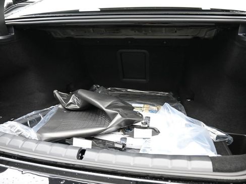 New 2026 BMW 740i xDrive image 24