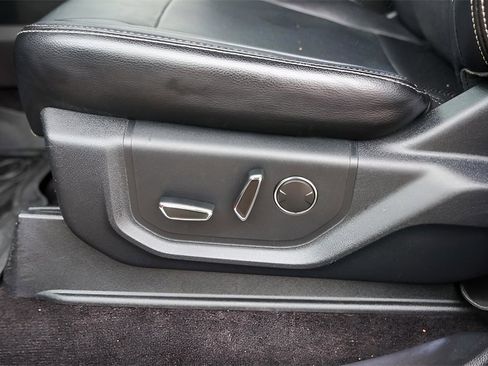 Used 2016 Ford F150 Lariat w/ Equipment Group 502A Luxury image 10