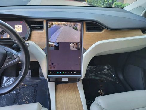 Used 2018 Tesla Model X 100D AWD/4WD image 24