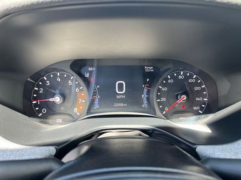 Used 2025 Jeep Compass Latitude image 40