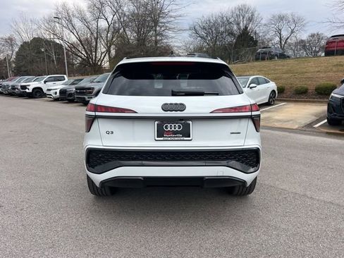 New 2026 Audi Q3 quattro 2.0T AWD/4WD image 5