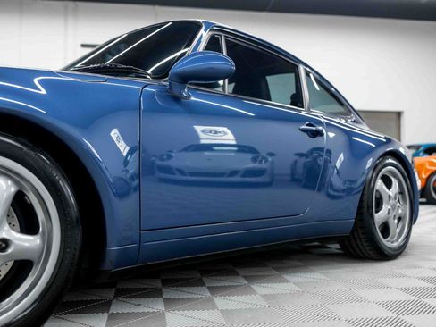 Used 1997 Porsche 911 Carrera RWD image 32