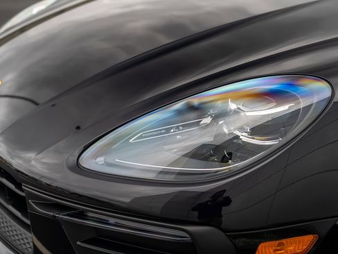 New 2026 Porsche Macan image 30