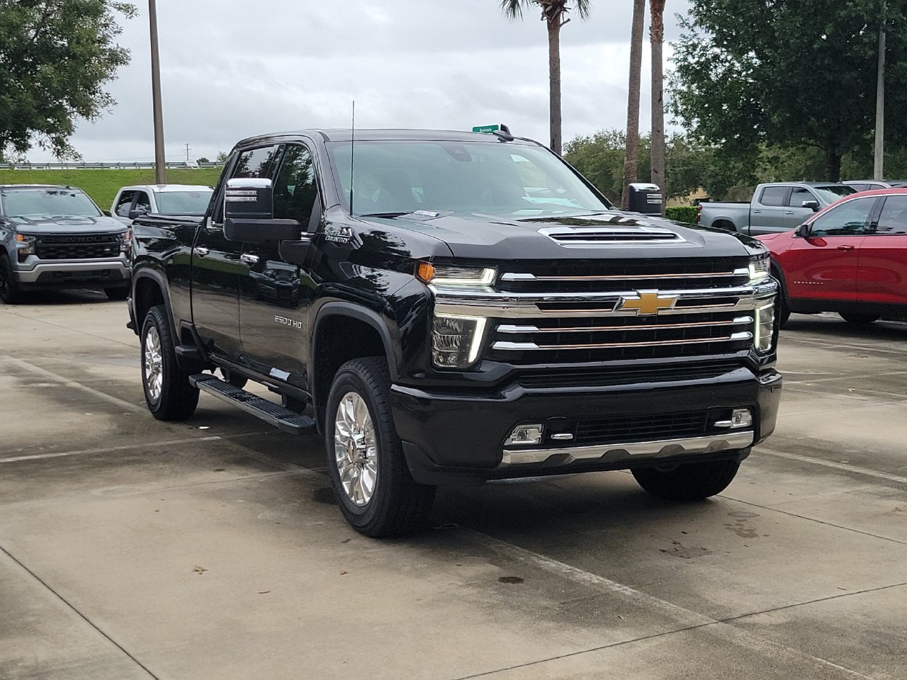Certified 2022 Chevrolet Silverado 2500 High Country AWD/4WD image 2