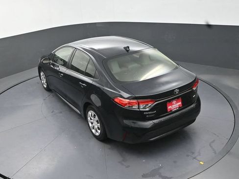 Certified 2021 Toyota Corolla LE FWD image 27