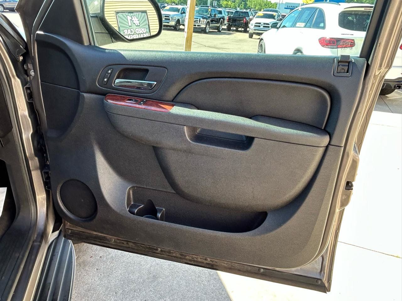 Used 2013 GMC Yukon SLT AWD/4WD image 16