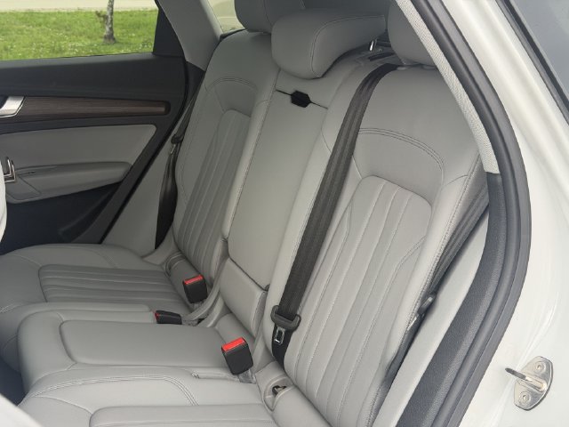 Used 2022 Audi Q5 2.0T Premium AWD/4WD image 21