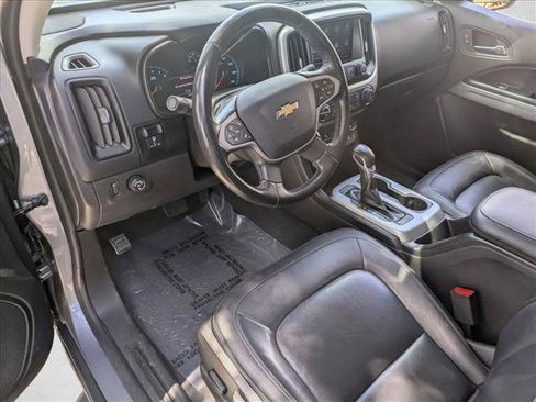 Used 2022 Chevrolet Colorado LT w/ Redline Special Edition image 9