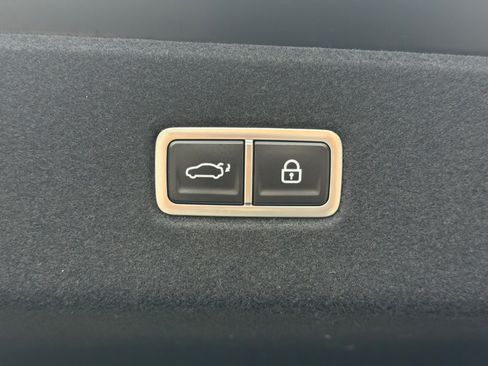 Used 2023 Hyundai Ioniq 6 SEL AWD/4WD image 19