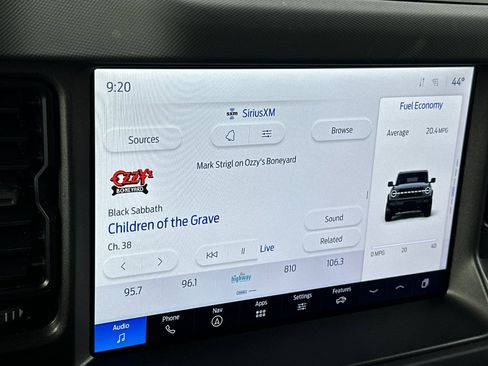 Used 2025 Ford Bronco Big Bend image 18