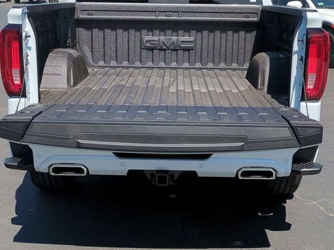 New 2026 GMC Sierra 1500 Denali Ultimate w/ LPO, Black Badging Package AWD/4WD image 28