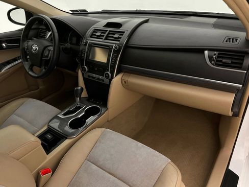 Used 2012 Toyota Camry XLE w/ Leather Pkg image 13