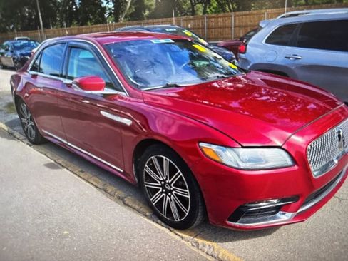 Used 2017 Lincoln Continental Reserve w/ Technology Package FWD image 5