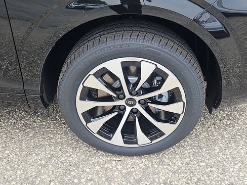 New 2026 Audi Q3 quattro 2.0T AWD/4WD image 4