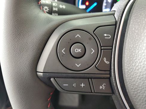 Used 2025 Toyota RAV4 SE image 23