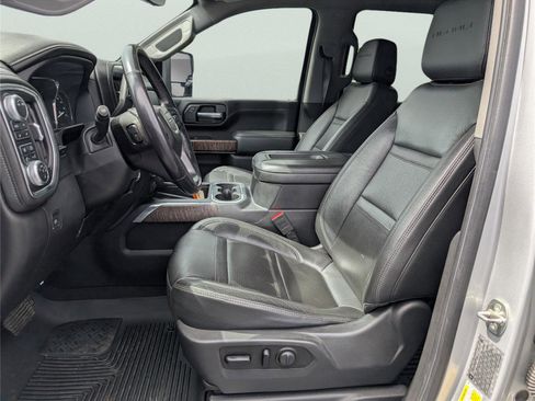 Used 2020 GMC Sierra 2500 Denali w/ Denali Ultimate Package AWD/4WD image 10