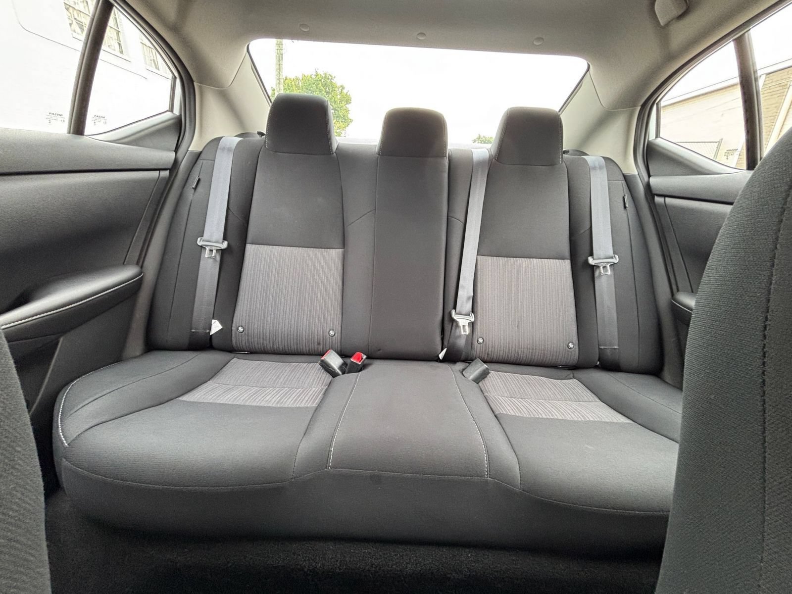 Used 2025 Nissan Sentra SV FWD image 35